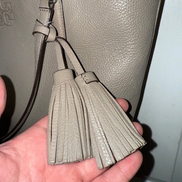 Tory Burch Pebbled Leather Taupe-Gray Tote Tassel Shoulder Bag Handbag Purse‎ - Picture 4 of 16